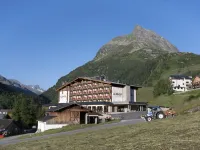 Hotel Almhof Hotels in Galtur