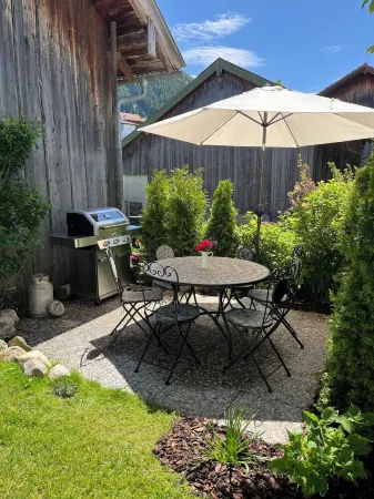 Vacation apartment in a farmhouse right on the edge of the Alps - near Neuschwanstein Castle