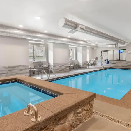 Microtel Inn & Suites by Wyndham Georgetown Lake