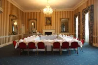 Norfolk Arms Hotel Hotels in Lyminster and Crossbush