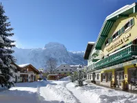 Hotel Goldener Stern Hotels in Abtenau