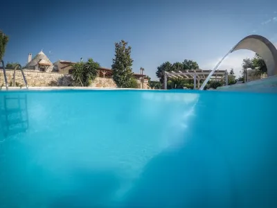 TD Villa Luna Trulli with Large Pool Hôtels à proximité de : Chiesa di San Leone Magno