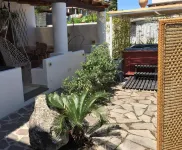 B&B Le Sette Vele Da Riccardo Hotel dekat Carlo Hauner Azienda Agricola