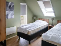 Villa in Leons Near Frisian Lakes Hotels in Littenseradeel