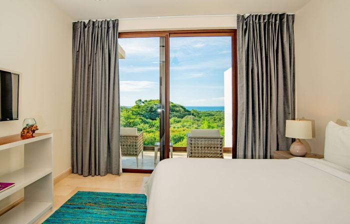 Private Pool Townhouse with Partial Ocean View - Aromo - Reserva Conchal