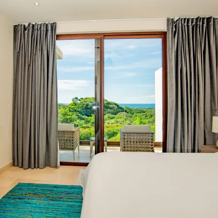 Private Pool Townhouse with Partial Ocean View - Aromo - Reserva Conchal
