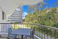 Tranquil 2 Bedroom on Burleigh Headland