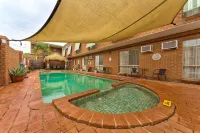 Central Yarrawonga Motor Inn - Pool