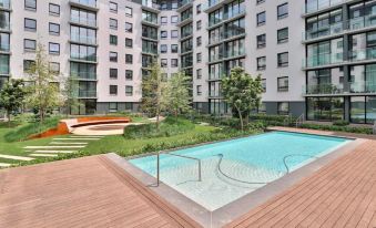 Remarkable 2-Bed Apartment in Johannesburg