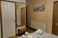 Cosy London Apartment with Great Views Hotels in Barnet