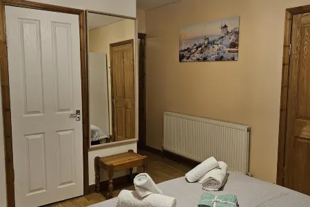 Cosy London Apartment with Great Views Отели в г. Барнет