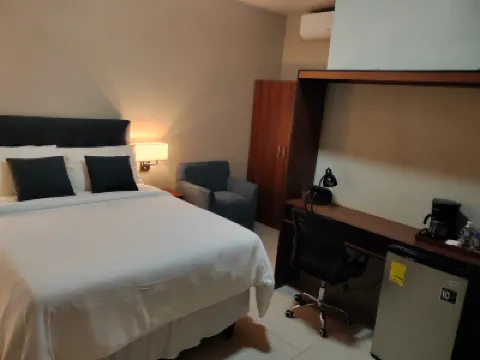 Hotel Colonial Hotels in 