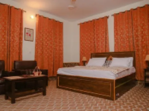 Duroyo Hotel ギルギットのホテル