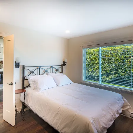 Qualicum Beach Ocean Suites
