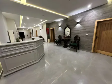 The Garden Hotel Отели рядом с достопримечательностью «Shakarparian National Park»