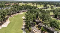 NEW reno! Walk to Pinehurst CC, The Cradle and enjoy the indoor putting green! - 民宿