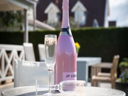 Oyster Coast Sauna and Family Charm Отели в г. Wemeldinge