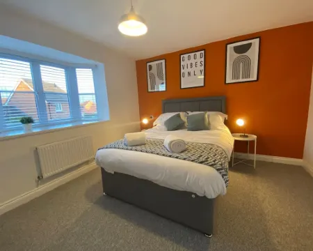 Host & Stay - Bluebell Close Hotels in Corby