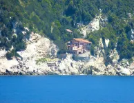 Apartment in Nisporto with Private Sea Access - Apartments