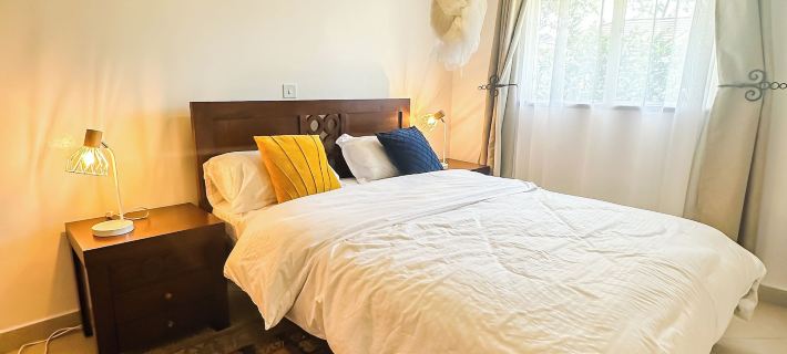 Spacious 4-bedroom with a pool Hotels in Athi River