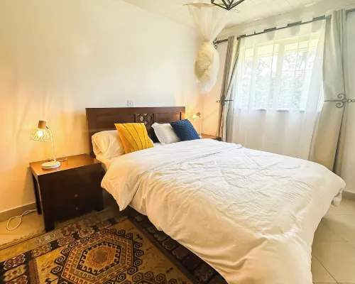 Spacious 4-bedroom with a pool Hotels in Athi River
