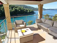 Beachfront Luxury Villa With Private Pool and Stunning Sea Views - Pools