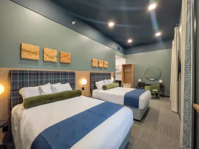EXPLORE Marquette Historic District Hotels in Marquette