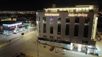 Golden Season Hotel - AR Rass Hotels near صحارى مول