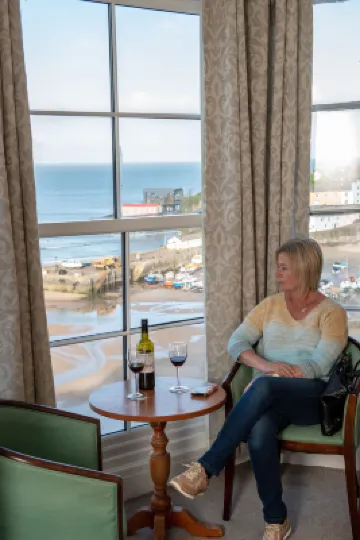 Royal Lion Hotel Photos