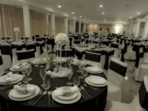 プリマヴェラ パフューム ホテル シャベシュのホテル