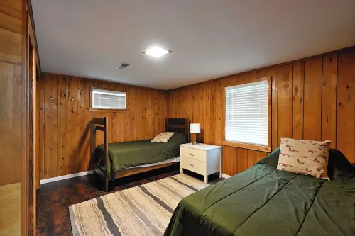 Sandy Shore Lodge- beautiful, private sand beach awaits!