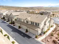 Stellar Location Access To Pool, Hot Tub & BBQ
