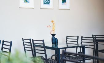 Casa 11-24 by Casa Bolivar