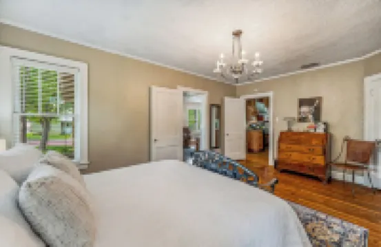 Cornerstone Cottage-Near Downtown-Pet Friendly