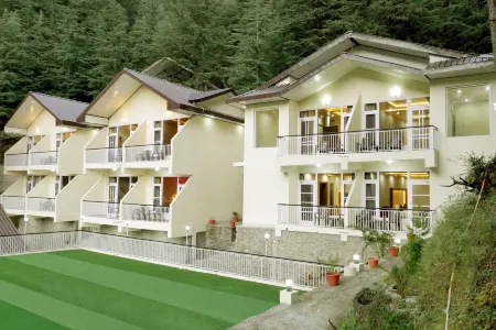 Nature Villa Resort Отели рядом с достопримечательностью «Sidh Baba Ka Mandir»