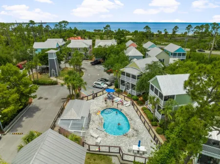 Pet Friendly Beach House - Sandy Toes by Panhandle Getaways