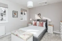 Chalk House - Pet Friendly Hotels in Henley-on-Thames