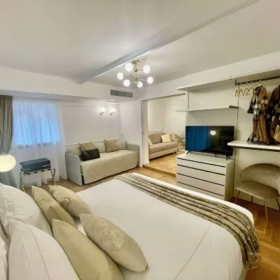 Bellagio Luxury Suites Apartments Hotels near La Punta Spartivento
