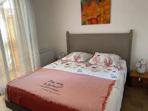 Absolute comfort in Sanary, l'appart de la mer, all on foot, air conditioning and garage