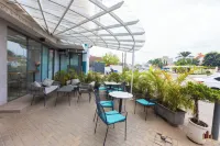 Riviera Residence Hotels in Adjiringanor