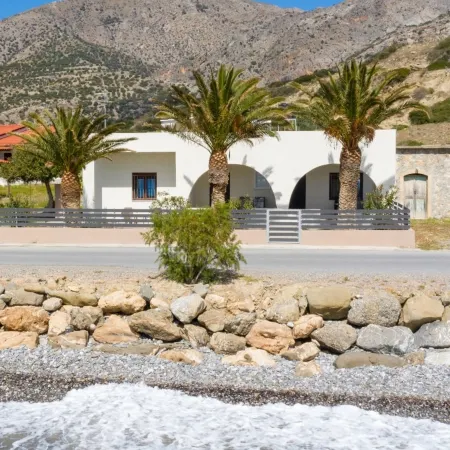 Atalanti Seaside Junior Suites