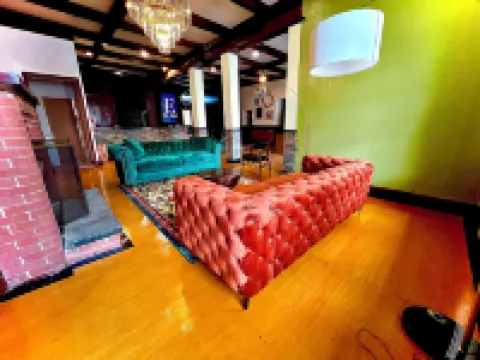 法倫酒店 克林頓縣酒店