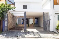 Casa aconchegante com 4 quartos na Vila Madalena Hotéis em Alto de Pinheiros