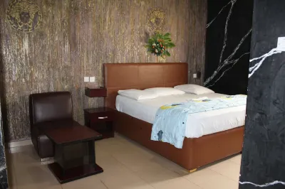 Rimrock Hotel