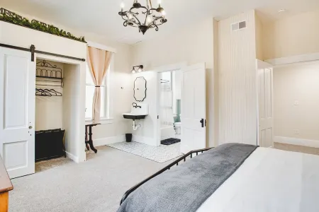 The Loft on the Square