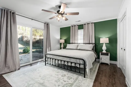 Cave Springs Country Home Close to Everything NWA Has to Offer