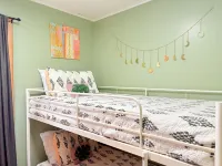 Hoffmaster Hideaway~ Near Hoffmaster State Park ~Pet Friendly~ Golf Course