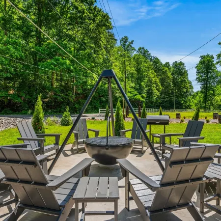 2bdrm Cabin 3 Gburg Pet-friendly Firepit Games