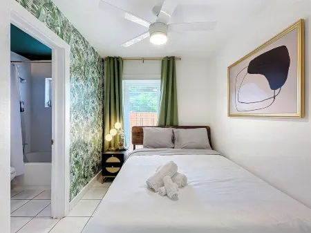 Chic Boho Paradise: Las Olas