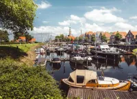 Bungalow Near Lake Veere with Sunny Terrace